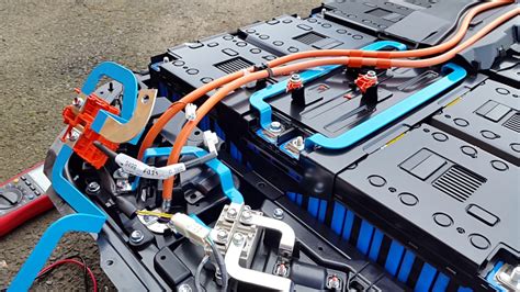 Replacing 12v battery, PHEV 